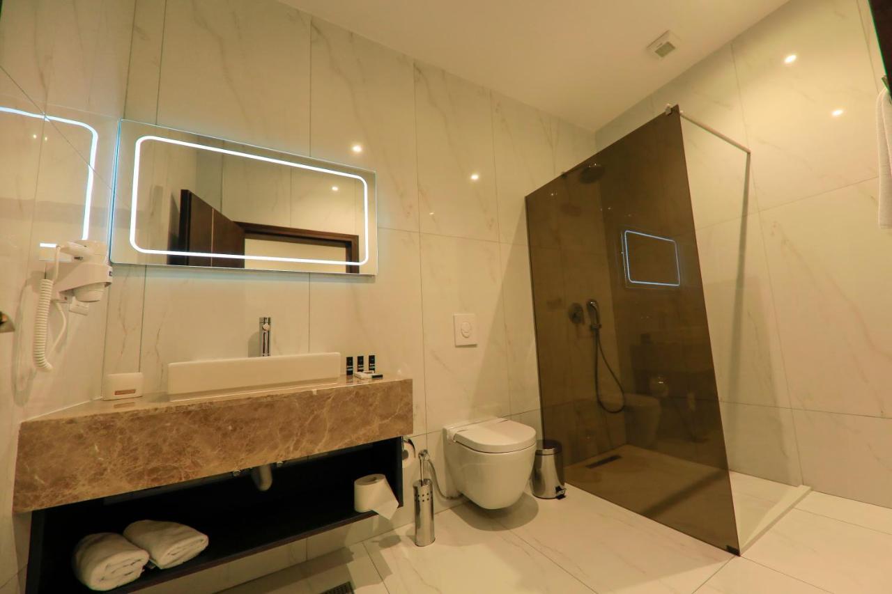 Premium Park Hotel Prizren Exterior foto